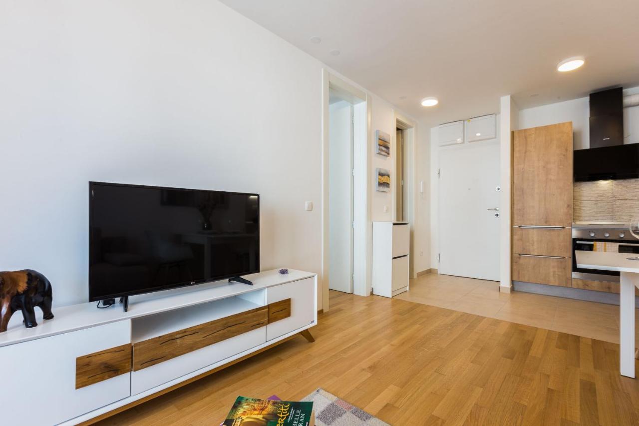 Tanja Modern Apartment With Balcony And Parking Garage 자다르 외부 사진